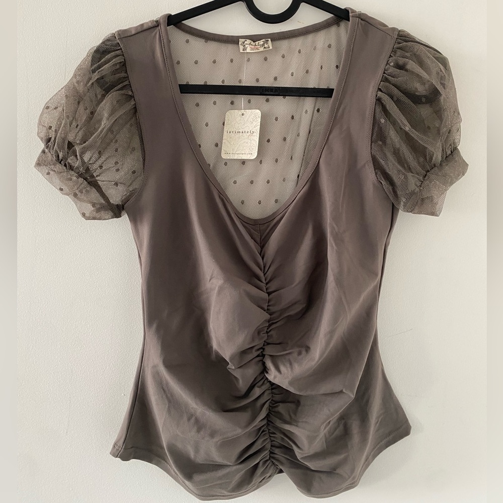 NWT Free People Taupe Mesh Sleeve Top – Size XS